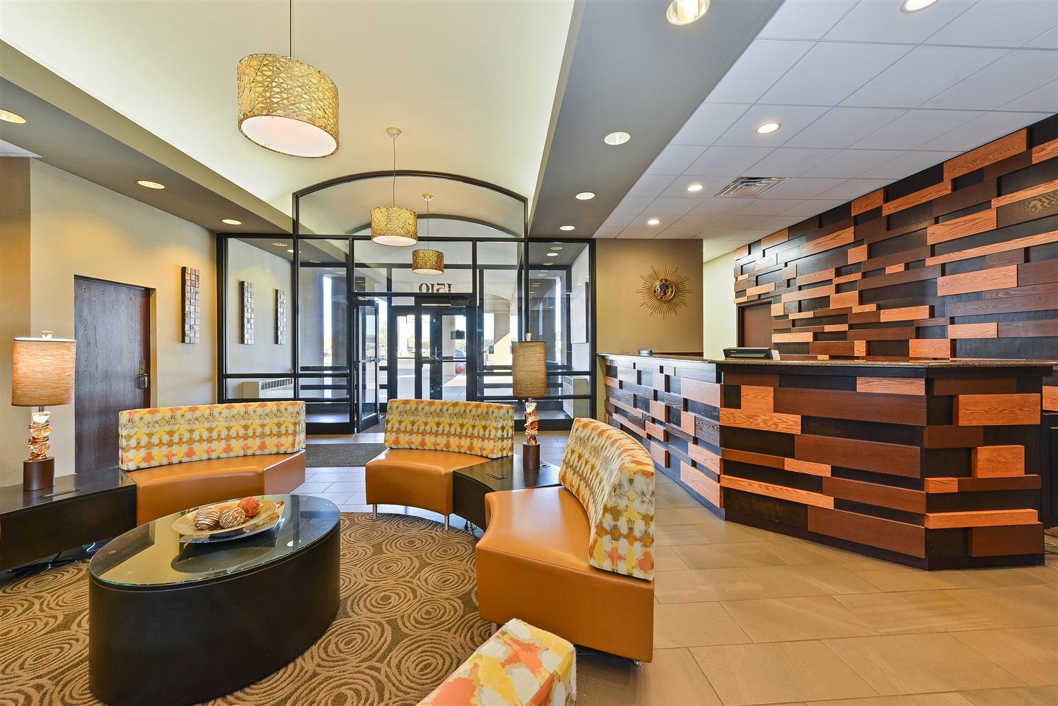 Revel Hotel Minot - Surestay Collection By Best Western Exteriér fotografie