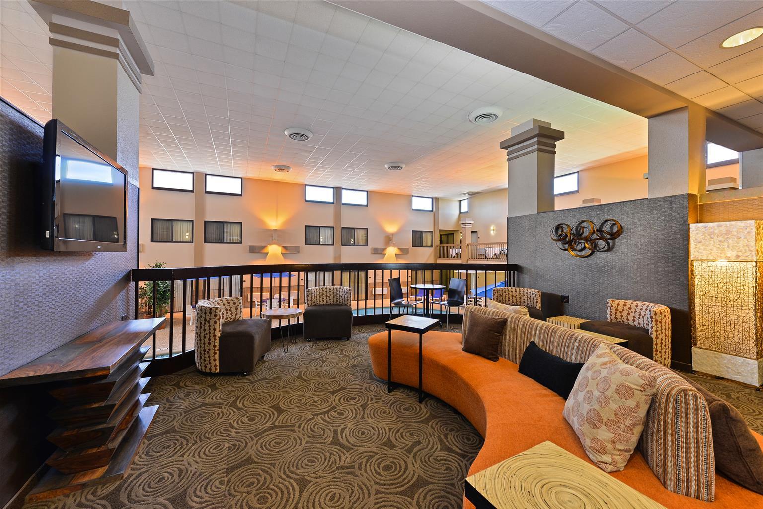 Revel Hotel Minot - Surestay Collection By Best Western Exteriér fotografie
