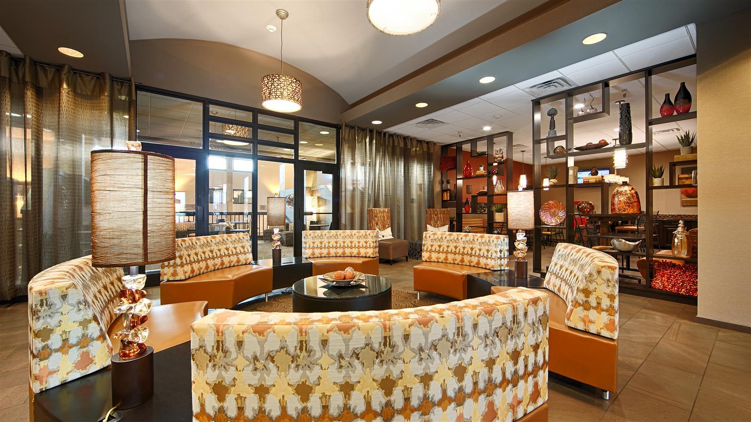 Revel Hotel Minot - Surestay Collection By Best Western Exteriér fotografie