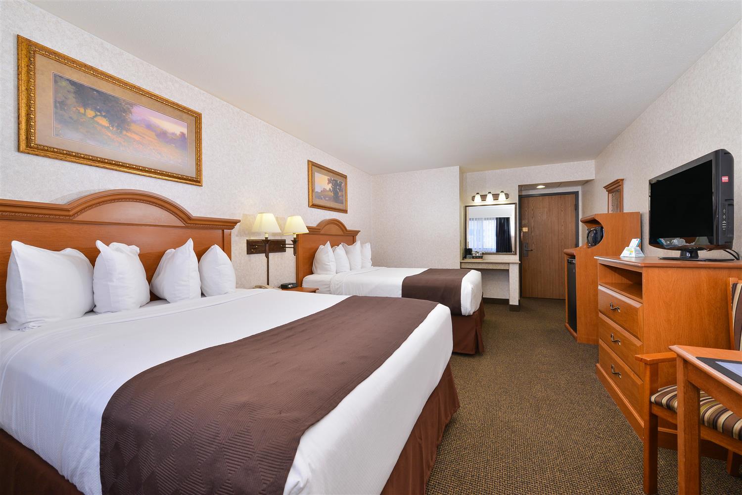 Revel Hotel Minot - Surestay Collection By Best Western Exteriér fotografie