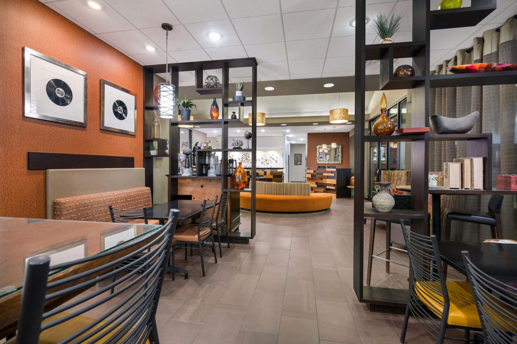 Revel Hotel Minot - Surestay Collection By Best Western Exteriér fotografie